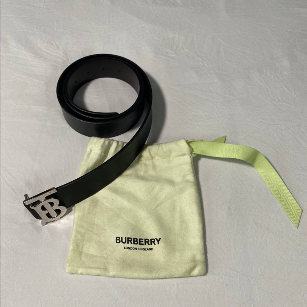 AUTH Burberry 35mm TB Plaque Belt size fit 42/105cm 2022